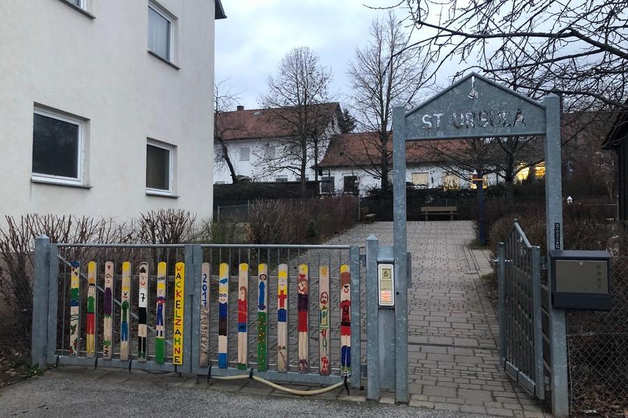 Katholische Kindertagesstätte St. Ursula Dörfleins Katholische Kindertagesstätte St. Ursula Dörfleins